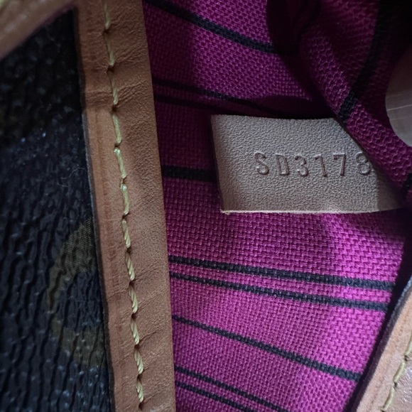 Louis Vuitton Neverfull GM with pivoine interior - Picture 15 of 15